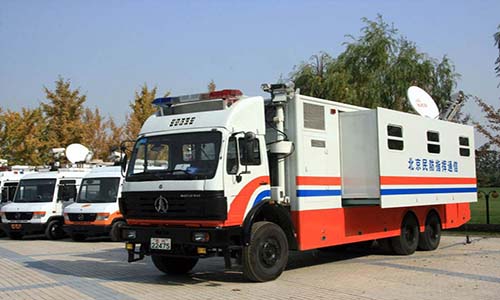 <b>應急通信指揮車供電重要設備—大香蕉啪啪啪車載式UPS</b>