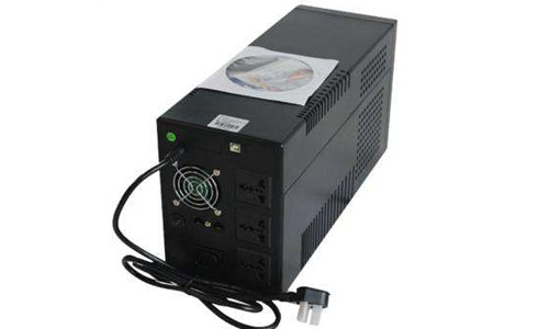 <b>大功率後備式UPS電源的使用及維護方法</b>