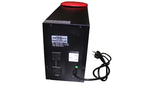 <b>UPS廠家詳解後備式UPS電源係統的性能特點</b>